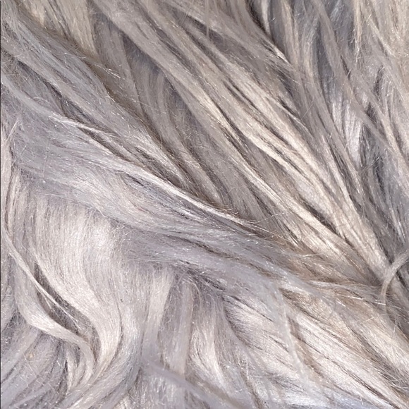 Meet your Posher, Ash - Picture 1 of 1